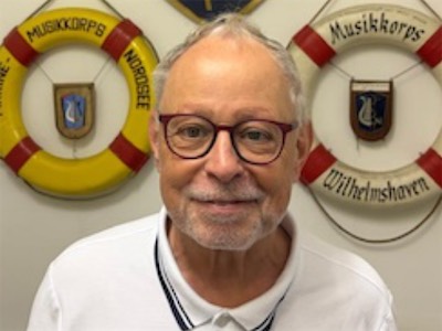 Dr. Hein Schain